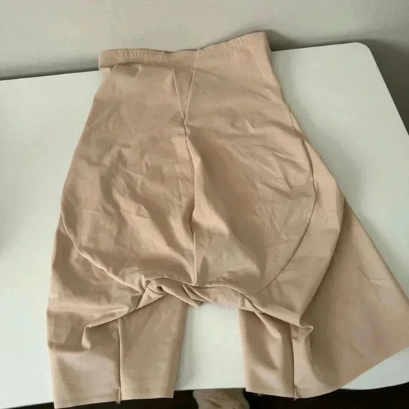 NWOT TC Fine Intimates Womens Cool On You Firm Control Thigh Slimmer L - Picture 5 of 5